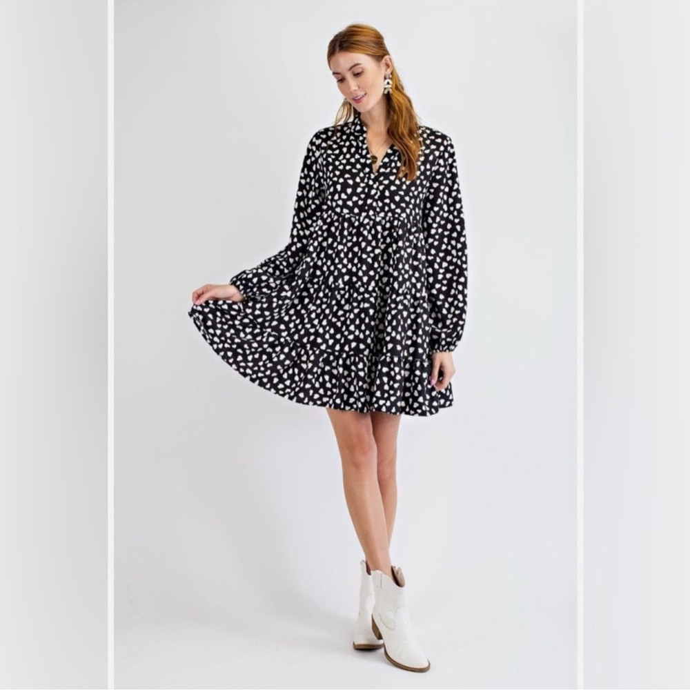 EASEL BLACK HEART PRINT Tiered Ruffle Button DRESS/TUNIC size L - Picture 3 of 7
